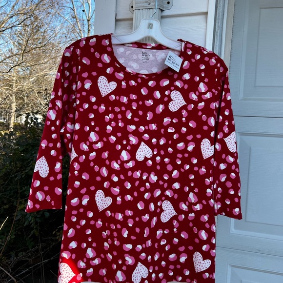 NWT Kim Rogers Fun Red White Polka Dot Heart Pattern 3/4 Sleeve Cotton Top - Picture 2 of 6